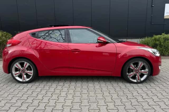 Hyundai Veloster (2013) thumbnail 6
