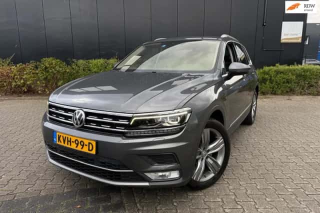 Volkswagen Tiguan (2017) thumbnail 1