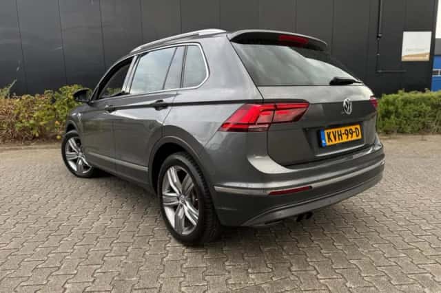Volkswagen Tiguan (2017) thumbnail 6