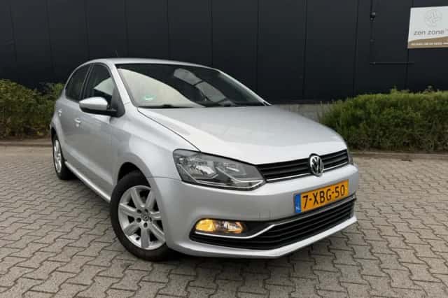 Volkswagen Polo (2014) thumbnail 2