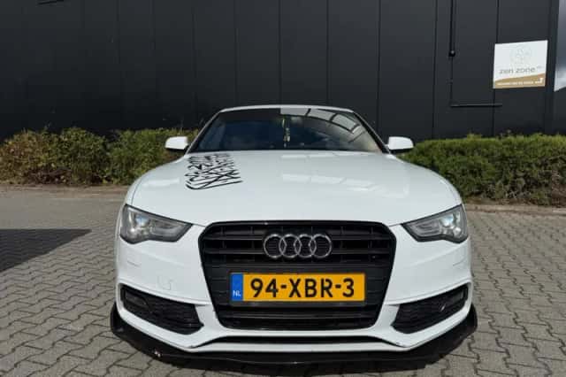 Audi A5 (2012) thumbnail 3
