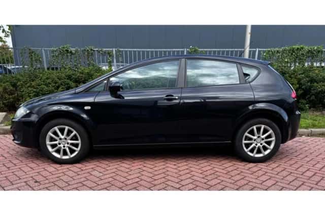 SEAT Leon (2011) thumbnail 3