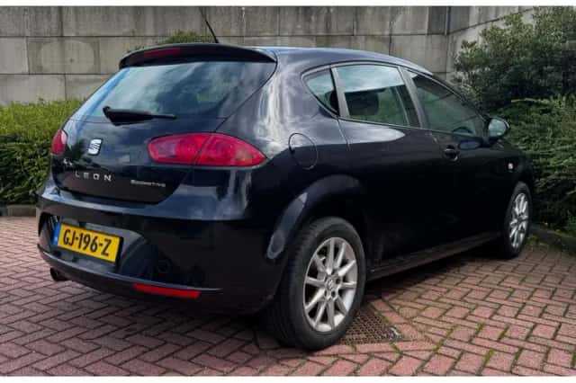 SEAT Leon (2011) thumbnail 5