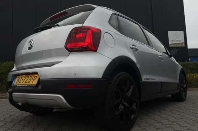 Volkswagen Polo (2016) thumbnail 5