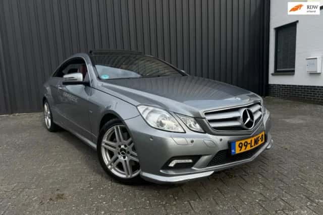 Mercedes-Benz E-Klasse (2010) thumbnail 1