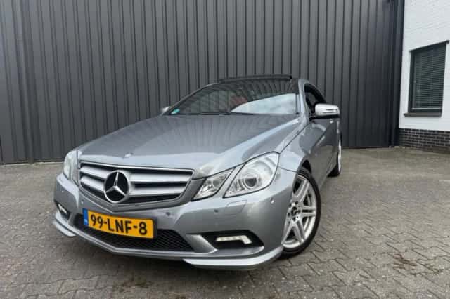 Mercedes-Benz E-Klasse (2010) thumbnail 3