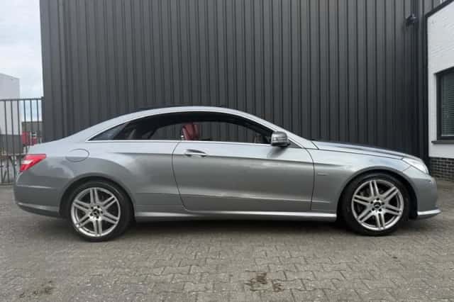 Mercedes-Benz E-Klasse (2010) thumbnail 5