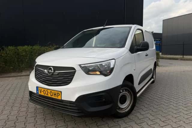 Opel Combo (2024) thumbnail 3