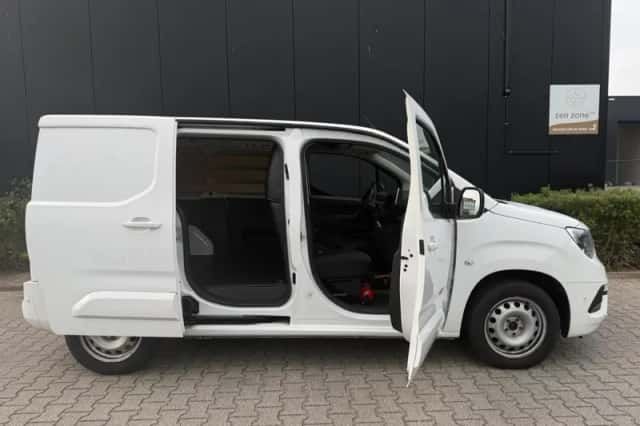 Opel Combo (2022) thumbnail 5