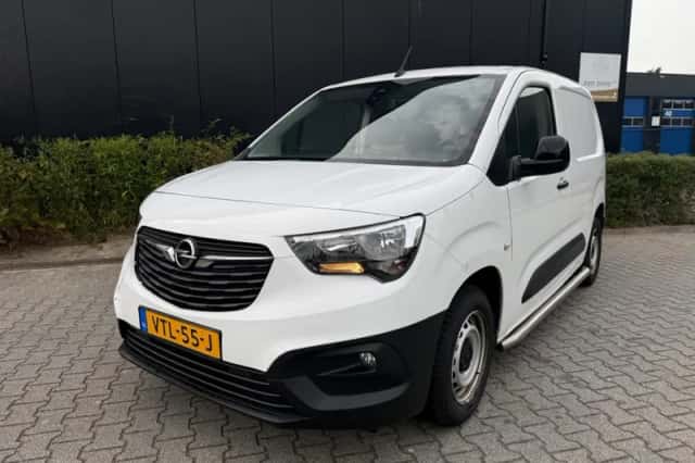 Opel Combo (2023) thumbnail 3