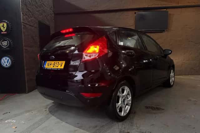 Ford Fiesta (2017) thumbnail 4