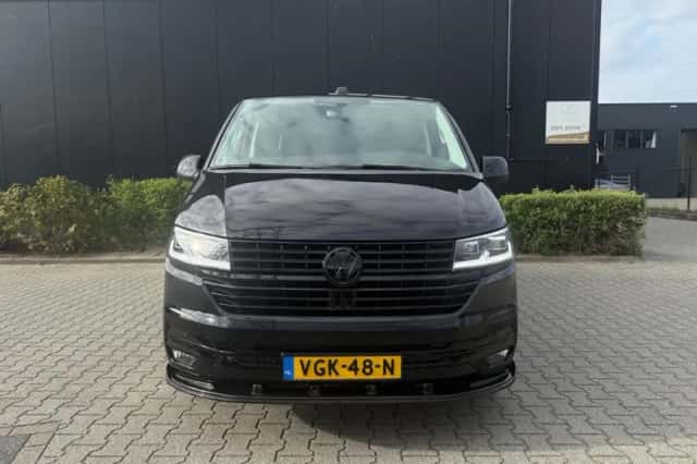 Volkswagen Transporter (2020) thumbnail 3