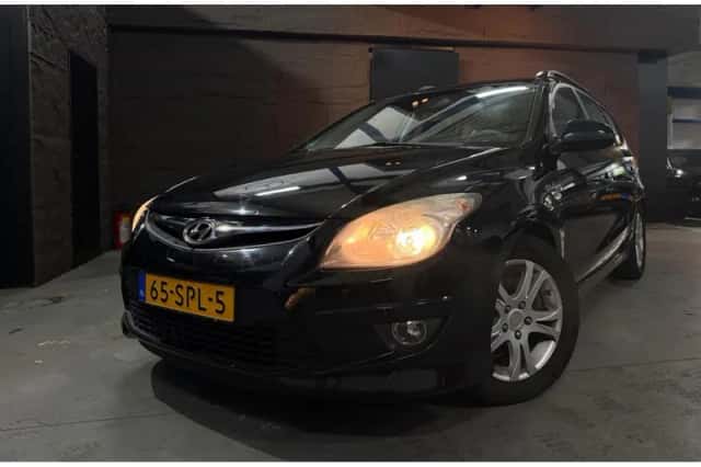 Hyundai i30 (2011) thumbnail 3