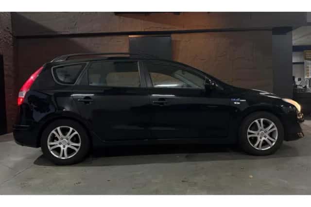 Hyundai i30 (2011) thumbnail 4