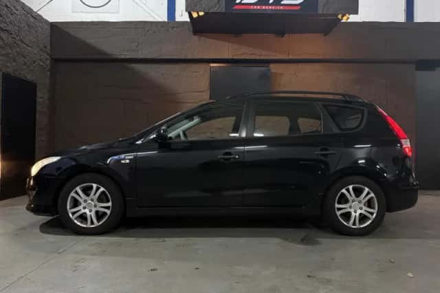 Hyundai i30 (2011) thumbnail 5