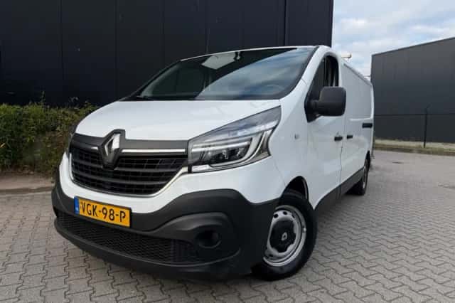 Renault Trafic (2020) thumbnail 2