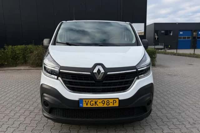 Renault Trafic (2020) thumbnail 3