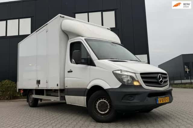 Mercedes-Benz Sprinter (2017) thumbnail 1