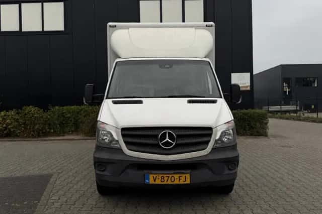 Mercedes-Benz Sprinter (2017) thumbnail 3