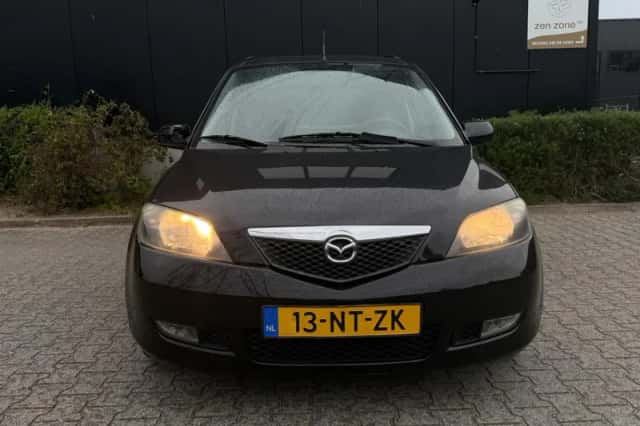 Mazda 2 (2004) thumbnail 2