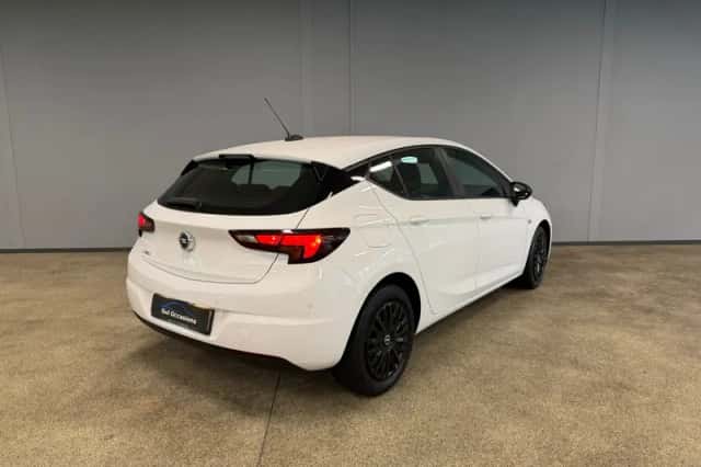Opel Astra (2021) thumbnail 6