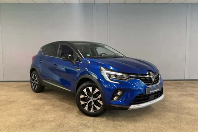 Renault Captur (2022) thumbnail 3
