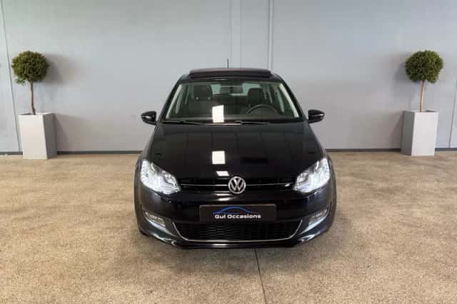 Volkswagen Polo (2012) thumbnail 2