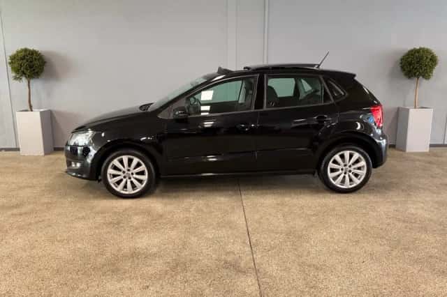 Volkswagen Polo (2012) thumbnail 4