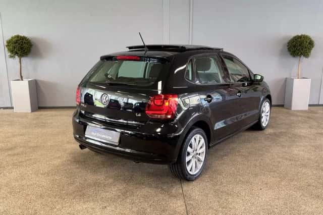 Volkswagen Polo (2012) thumbnail 6