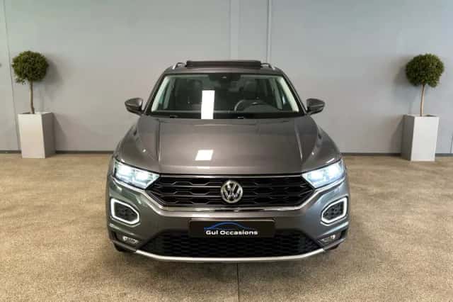 Volkswagen T-Roc (2020) thumbnail 2