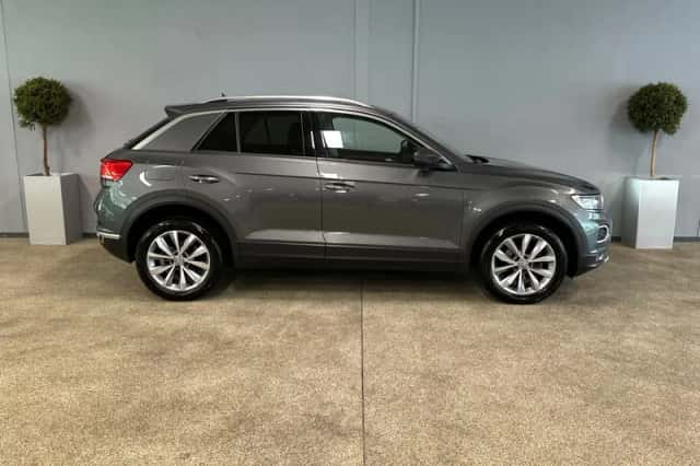Volkswagen T-Roc (2020) thumbnail 5