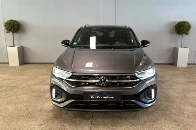 Volkswagen T-Roc (2023) thumbnail 2