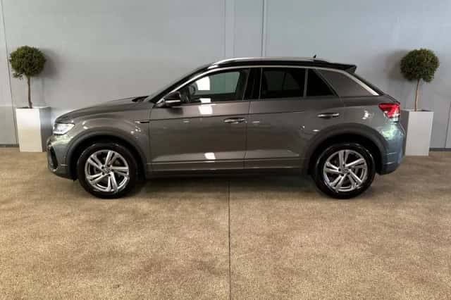 Volkswagen T-Roc (2023) thumbnail 5