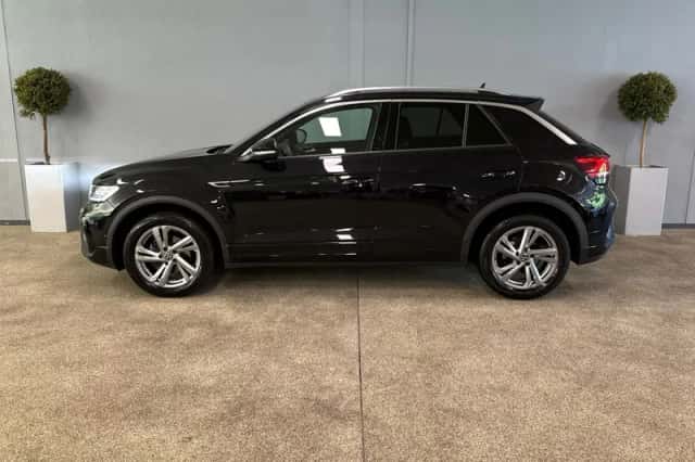 Volkswagen T-Roc (2023) thumbnail 5