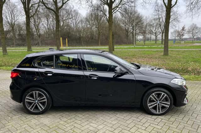 BMW 1-Serie (2021) thumbnail 2