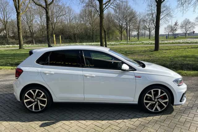 Volkswagen Polo (2020) thumbnail 2