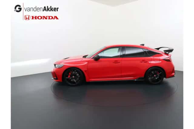 Honda Civic (2023) thumbnail 2