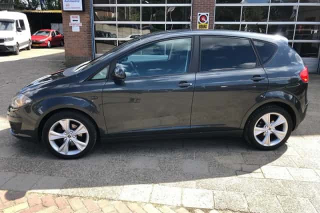 SEAT Altea (2011) thumbnail 3