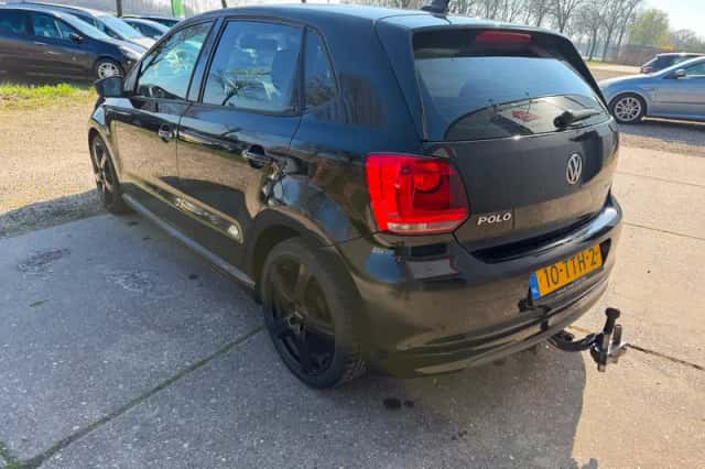 Volkswagen Polo (2012) thumbnail 3