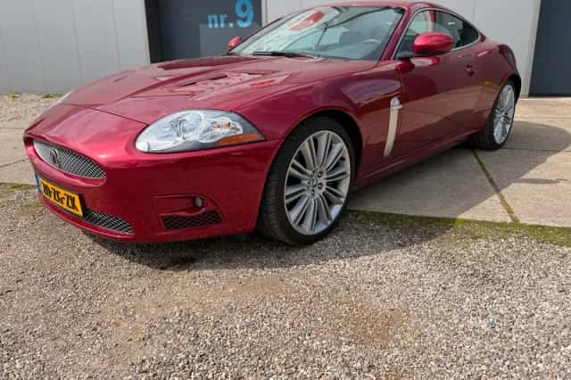 Jaguar XKR (2008) thumbnail 1