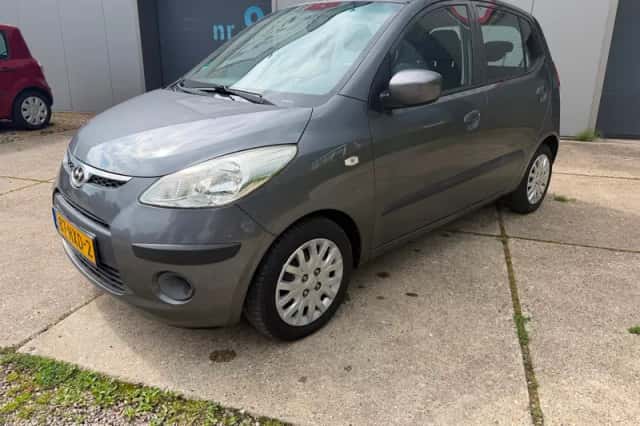 Hyundai i10 (2009) thumbnail 1