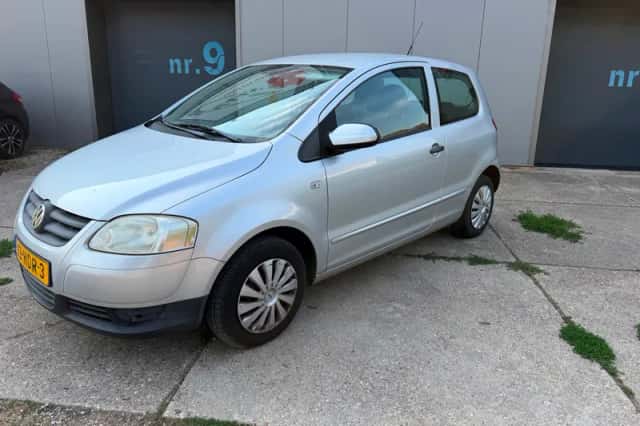 Volkswagen Fox (2008) thumbnail 1