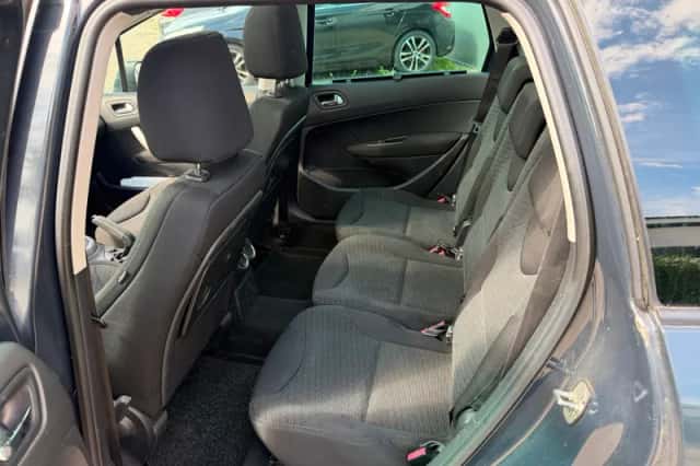 Peugeot 308 (2010) thumbnail 6