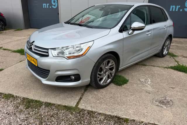 Citroën C4 (2014) thumbnail 1