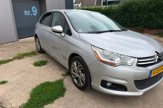 Citroën C4 (2014) thumbnail 2