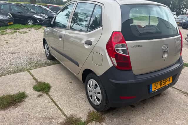 Hyundai i10 (2011) thumbnail 4