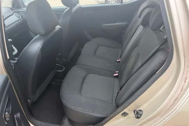 Hyundai i10 (2011) thumbnail 6