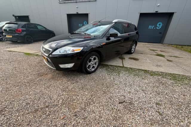 Ford Mondeo (2010) thumbnail 1