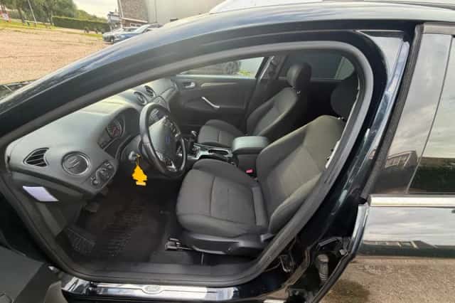 Ford Mondeo (2010) thumbnail 5