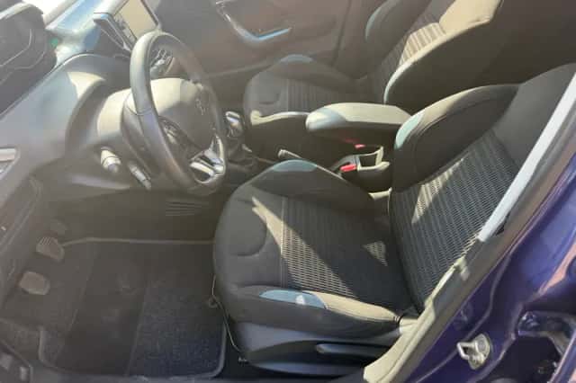 Peugeot 208 (2012) thumbnail 5
